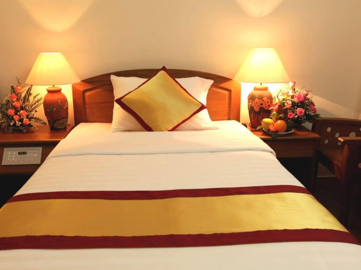 Vien Dong Hotel Nha Trang Exterior photo